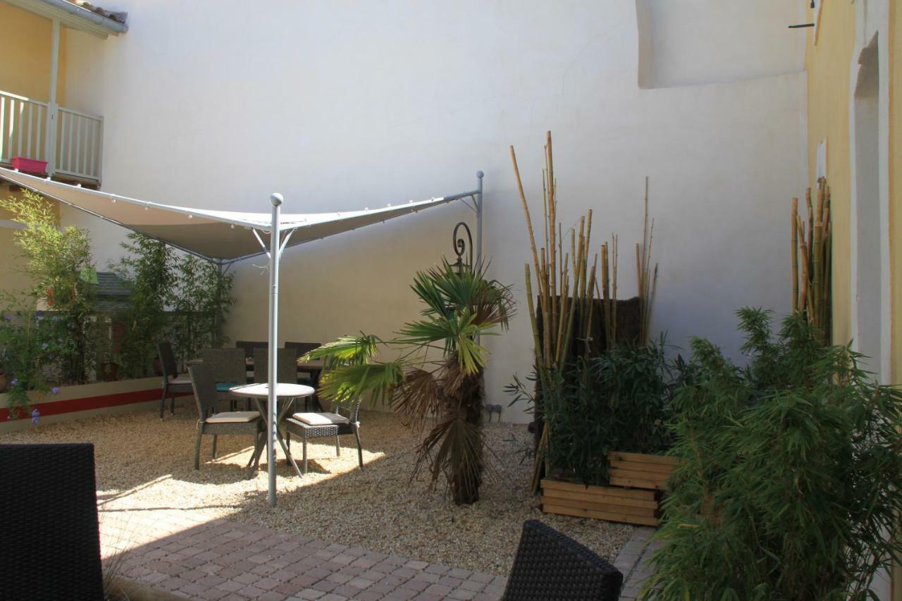 Le Logis Gout Apartamento Carcassonne Exterior foto